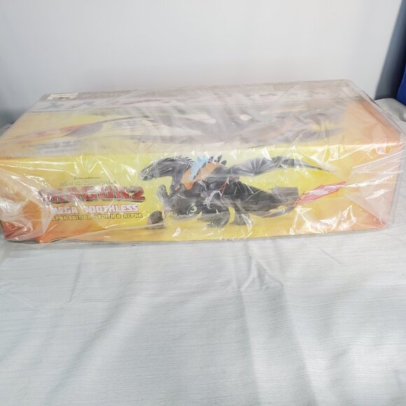 How To Train Your Dragon 2 Mega Toothless Action Figure - Picture 5 of 5